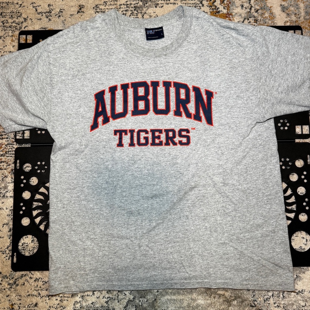 Auburn Tigers College Tee (Size L)